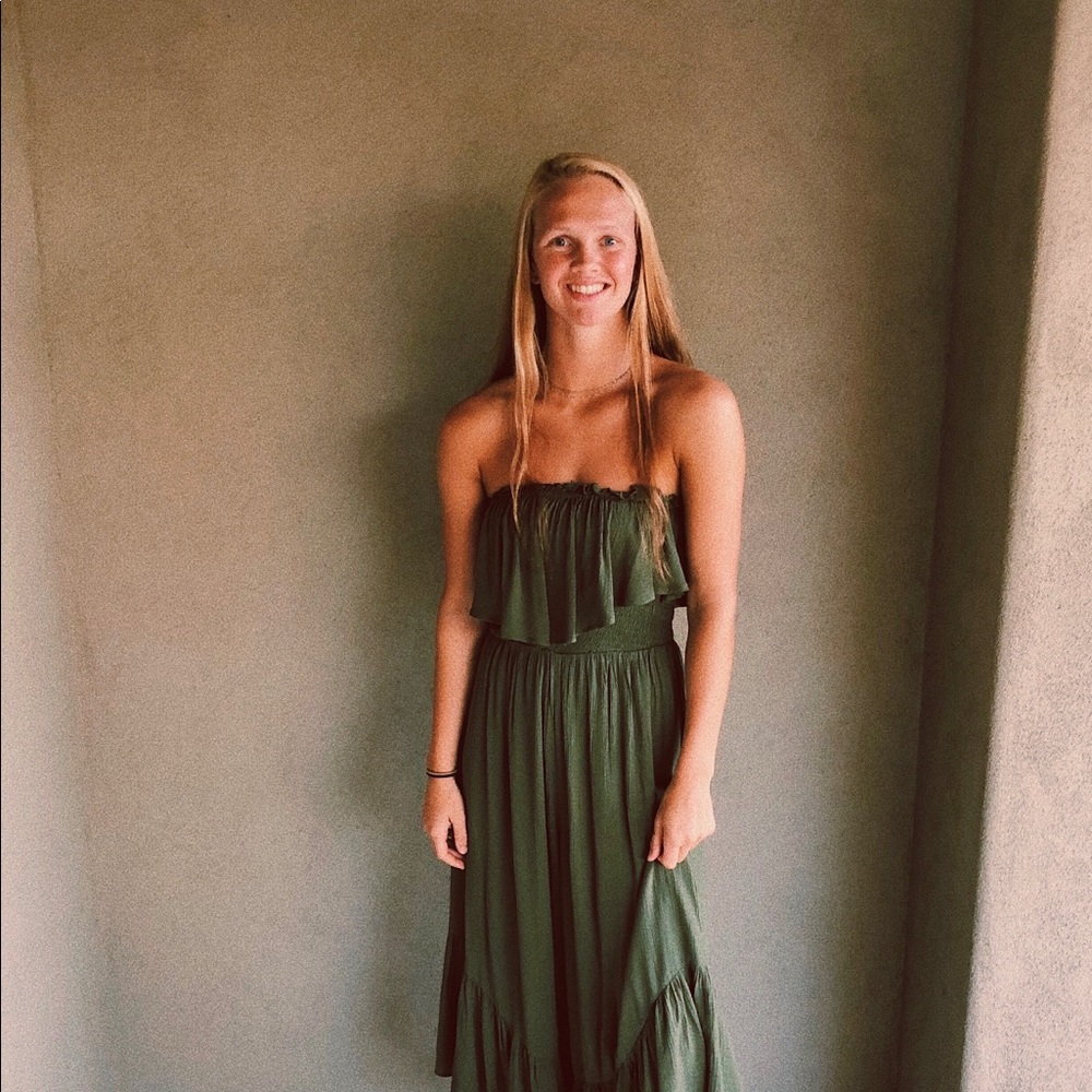 Meet your Posher, Lauren